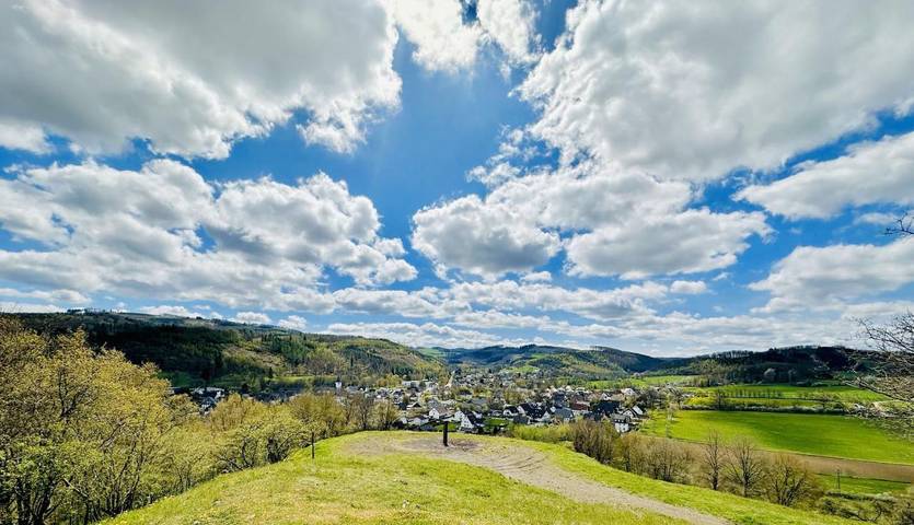 Ferienwohnung für 4 Personen, mit Terrasse und Garten sowie Sauna und Ausblick in Sundern