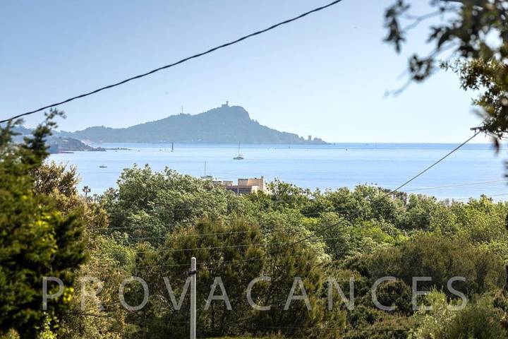 Villa pour 6 personnes, avec balcon/terrasse dans Saint-Aygulf - 2