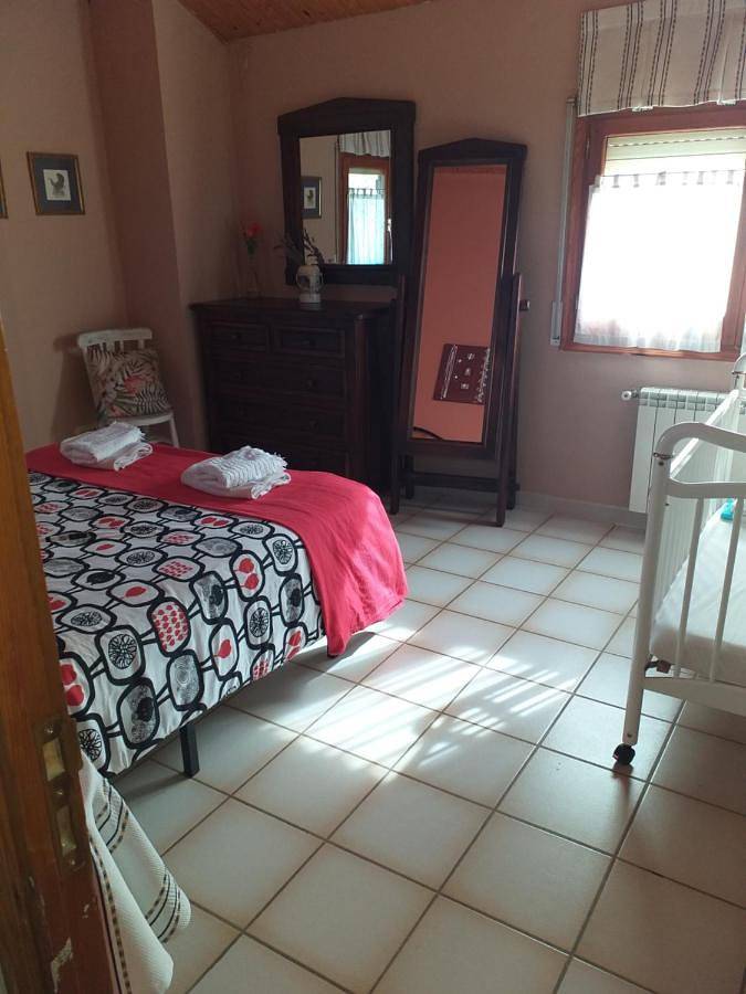 Location de vacances pour 5 personnes, avec terrasse, animaux acceptés à Sopeira - 3