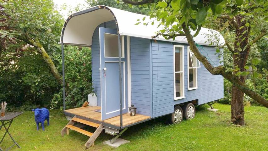 Ferienwohnung für 2 Personen, mit Terrasse und Garten sowie Ausblick