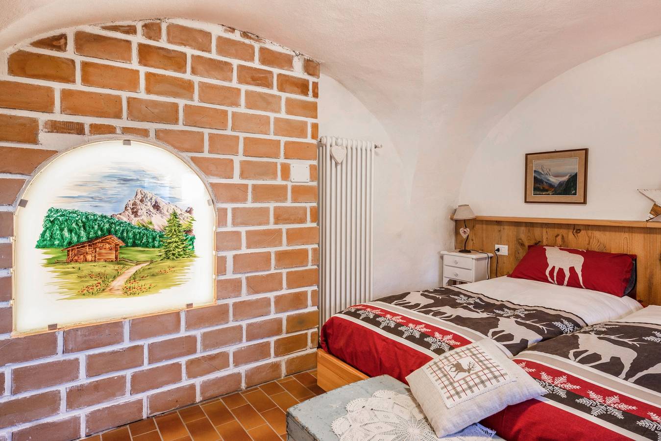 Appartement "Mariagrazia" met Uitzicht op de Bergen, Tuin & Turks Bad, foto 9