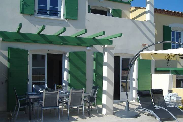 Maison de vacances pour 8 personnes, avec terrasse et jardin, animaux acceptés à Narbonne