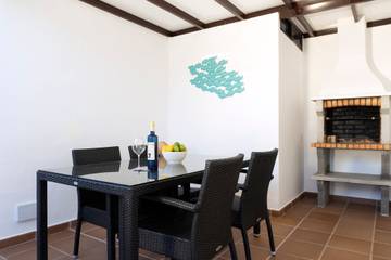 Holiday Home for 4 People in Playa Grande (Canary Islands), Tías, Photo 2