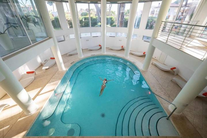 Hôtel pour 2 personnes, avec sauna et piscine ainsi que jardin et jacuzzi