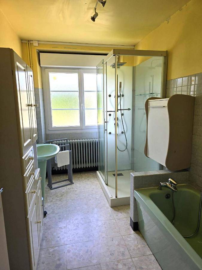 Location de vacances pour 8 personnes, avec Terrasse ainsi que Jardin et Vue dans Balnot-sur-Laignes - 2