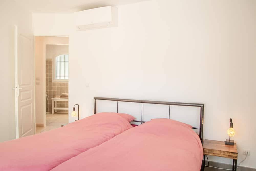 Child-friendly villa with garden, airco and pool in Les Arcs (Var), Region de Draguignan