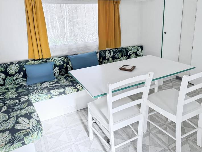 Location de vacances pour 4 personnes, avec terrasse et jardin à Saint-Pantaléon-de-Lapleau - 2