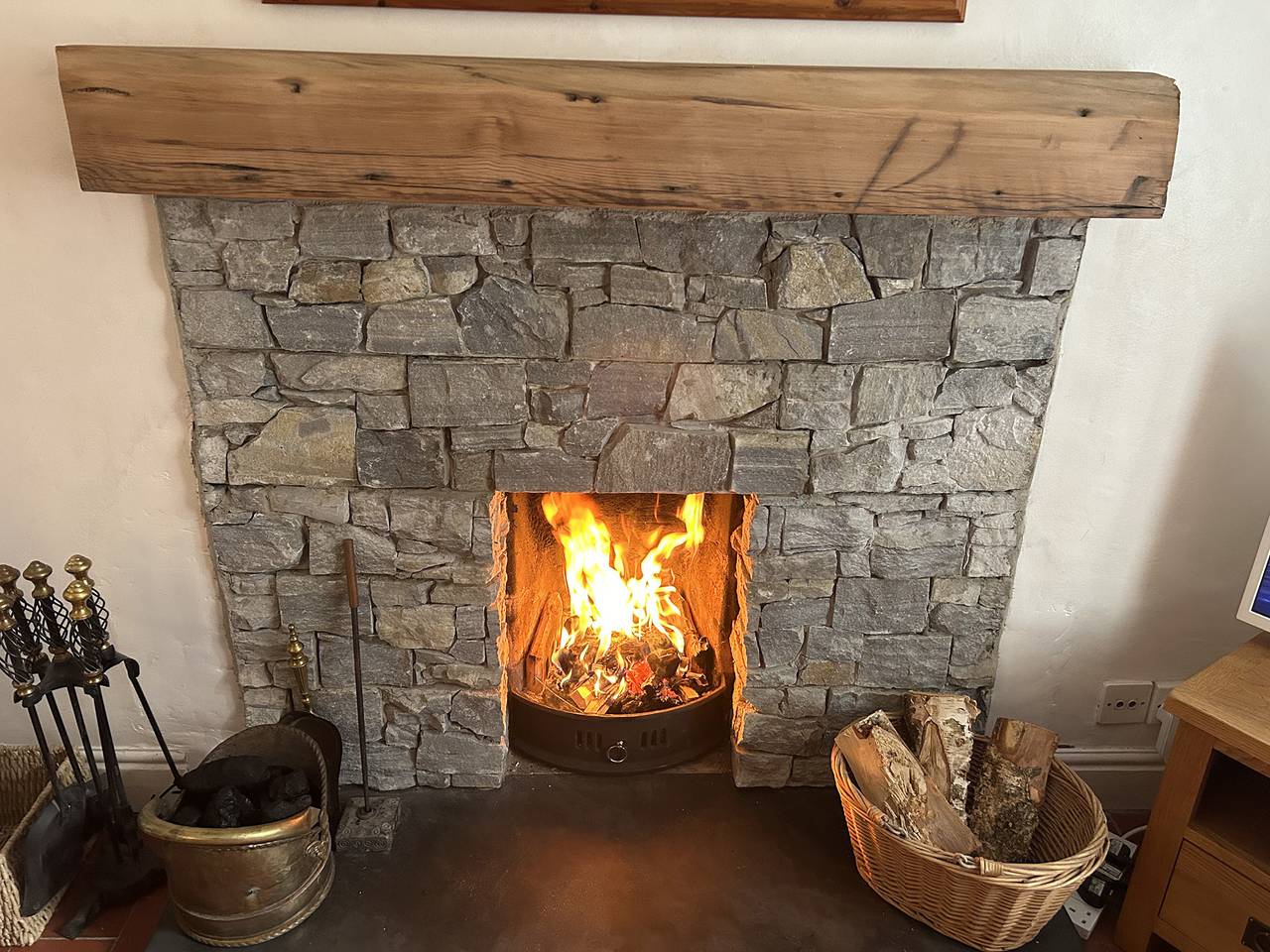 Riverbank Cottage in Beddgelert, Snowdonia