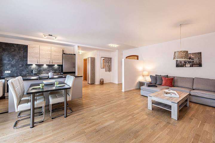 Ferienwohnung für 3 Personen, mit Balkon/Terrasse und Terrasse