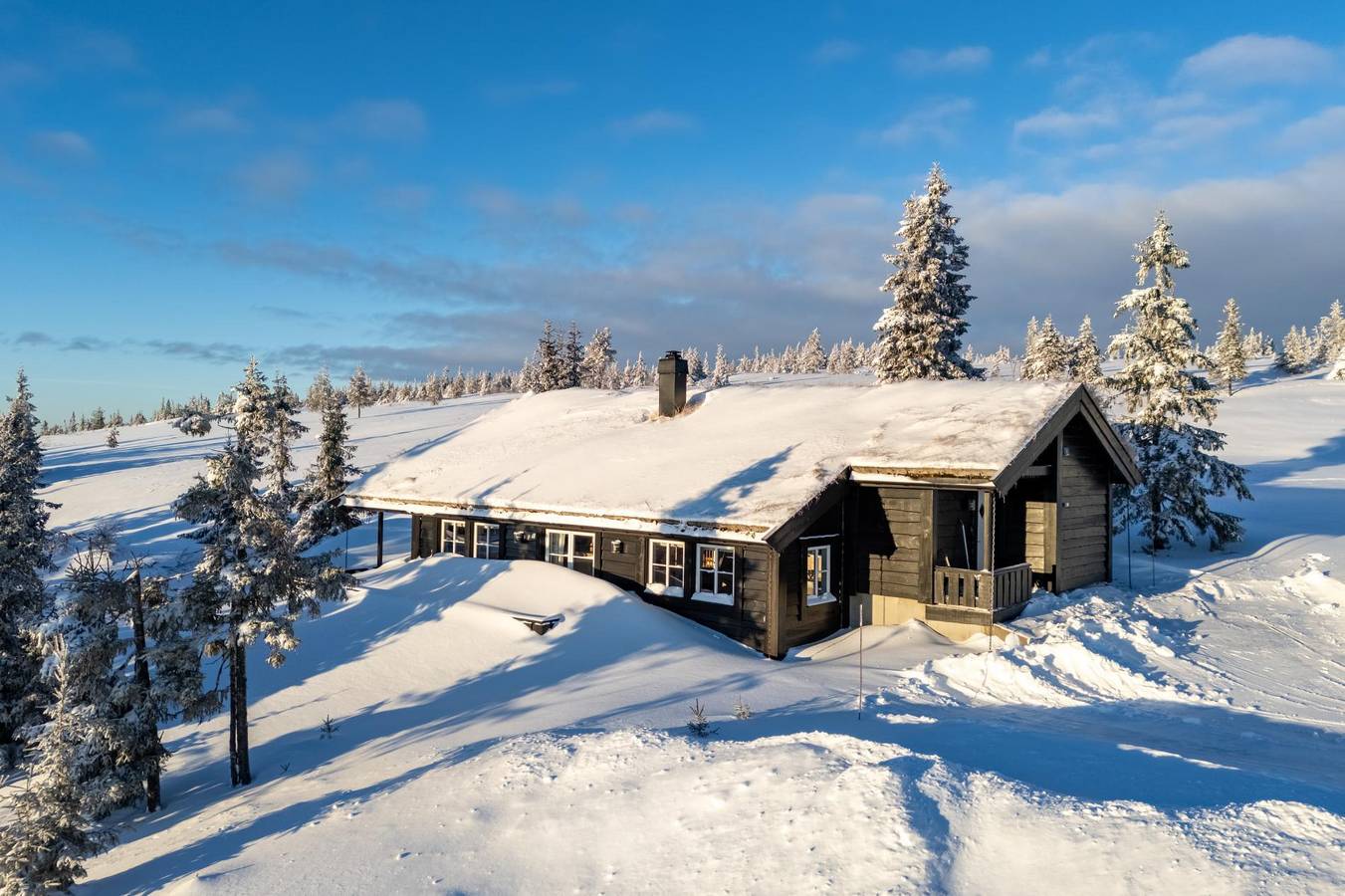 Ferienhaus für 8 Personen mit Garten in Løten