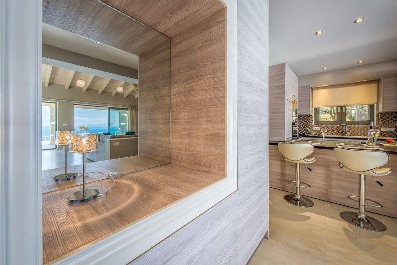 Villa für 8 Personen mit Balkon in Keri, Laganas