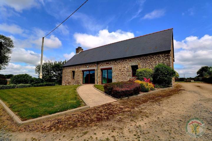Gîte pour 4 personnes, avec Terrasse ainsi que Jardin et Vue à Le Châtellier