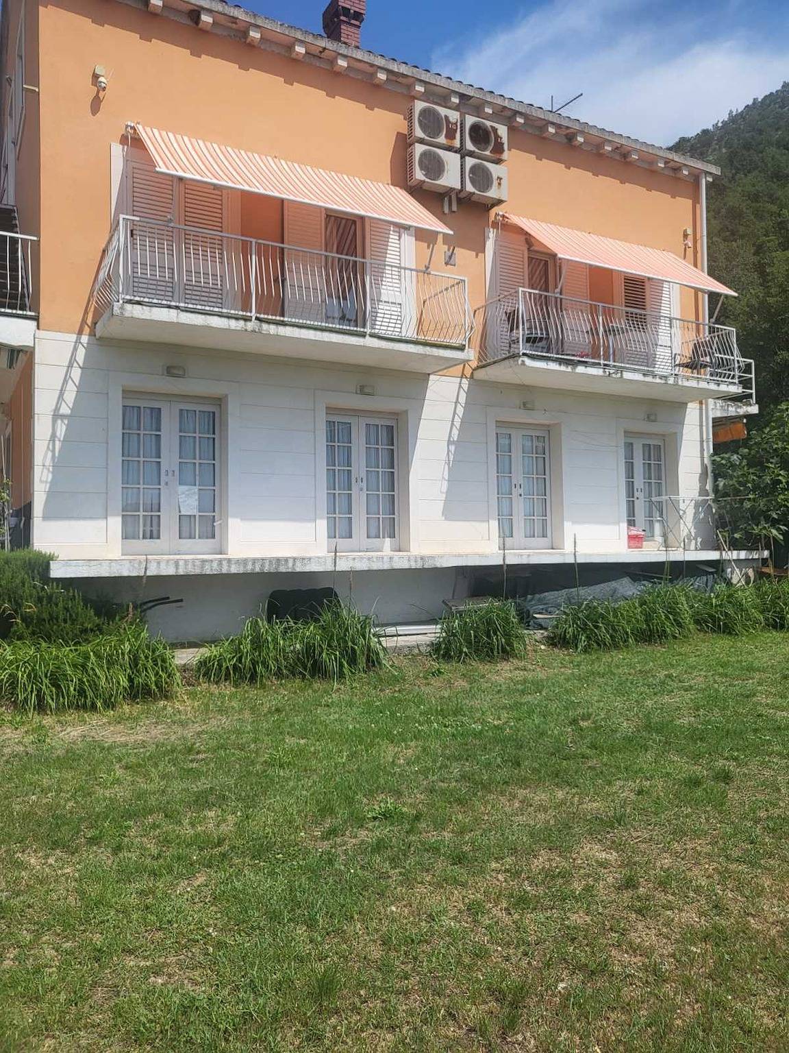 Appartement entier, Appartement de deux chambres avec la terrasse et la vue sur le mer Slano, Dubrovnik A-3184-b in Slano, Dubrovnik-Neretva