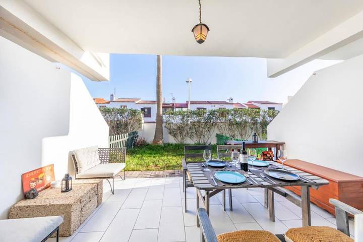 Gîte pour 2 personnes, avec piscine ainsi que jardin et vue, animaux acceptés dans Los Martínez - 2