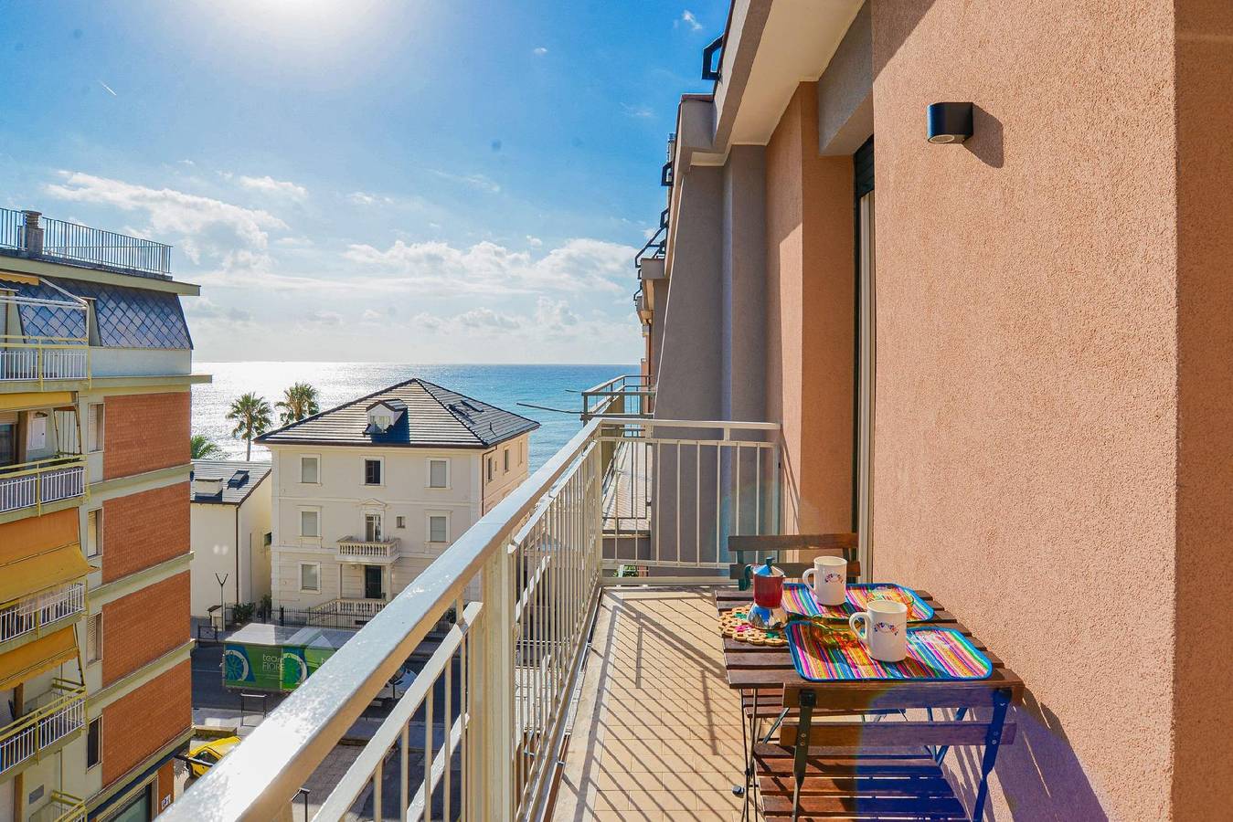 Entire holiday apartment, Dimora Salvia e Sole by Holiday World in Pietra Ligure, Pietra Ligure Municipality