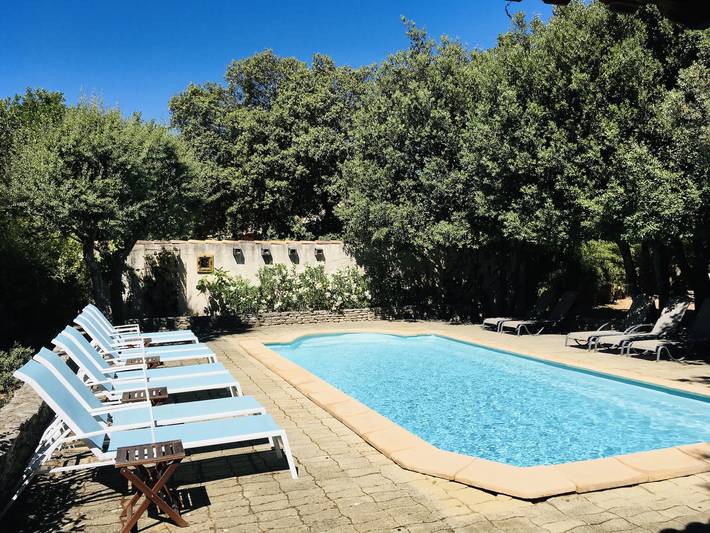Gîte pour 8 personnes, avec piscine, animaux acceptés à Saint-Saturnin-lès-Apt - 2