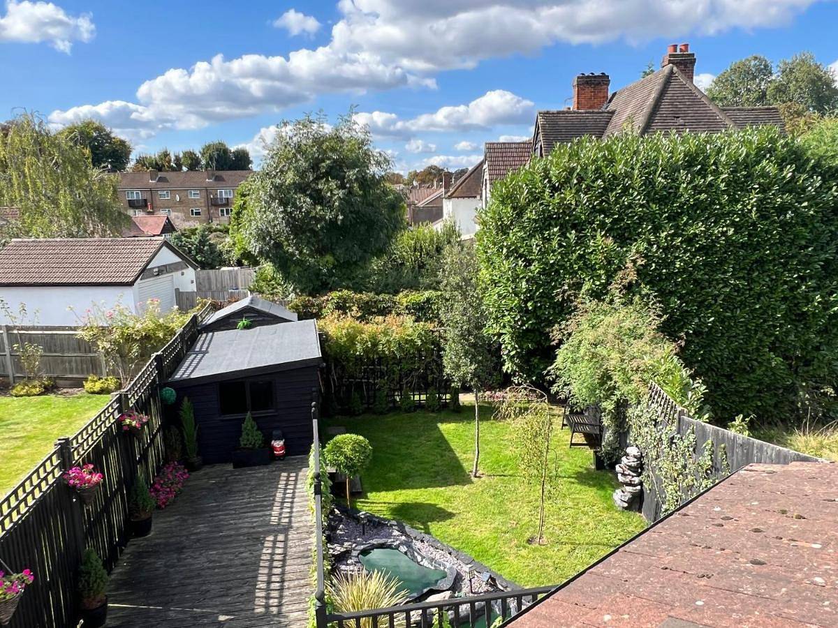 Beddington Park Lodge East in Sutton (London), Londra