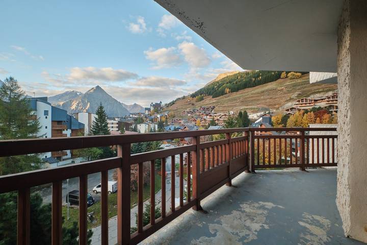 Geheel appartement, Appartement 'Meijotel' met Bergzicht en Balkon in Mont-de-Lans, Les Deux Alpes