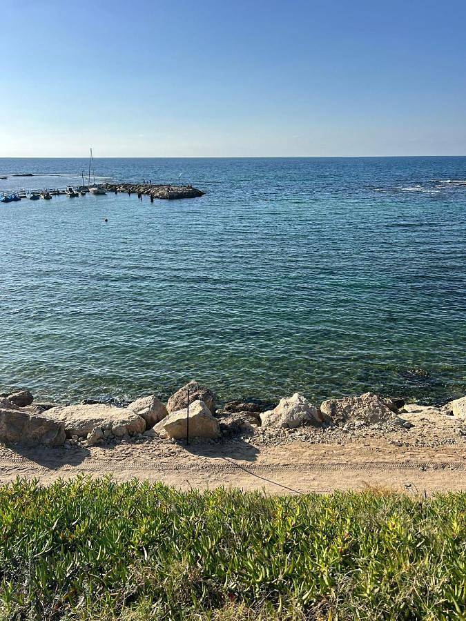 Location de vacances pour 2 personnes, avec vue et sauna ainsi que piscine et jardin dans Cesaree - 3