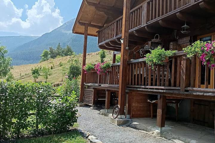 Chalet pour 4 personnes, avec balcon et jardin
