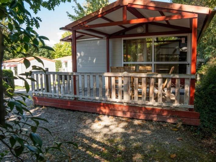 Chalet pour 5 personnes, avec terrasse et piscine - 1