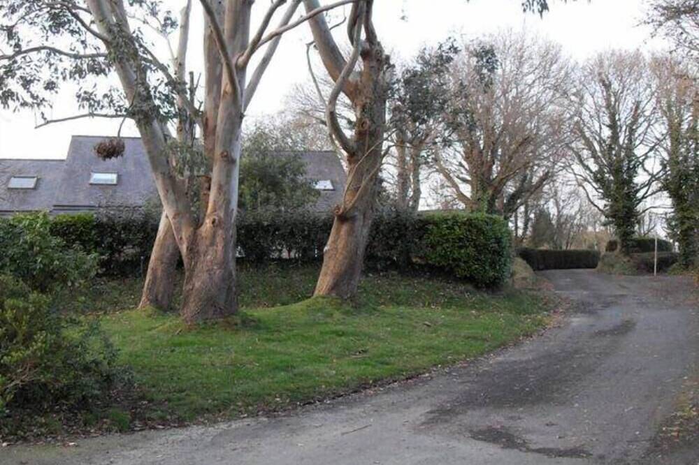 Appartement entier, Grand studio calme, lumineux, de plain pied, avec jardin près de Perros-Guirec in Lannion, Ceinture Dorée