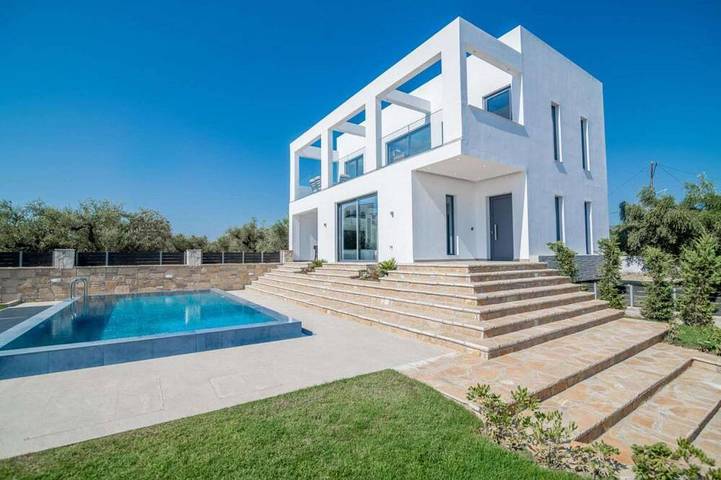 Διαμερίσματα διακοπών για 7 άτομα, με πισίνα και κήπο στους Αμπελόκηπους Ζακύνθου