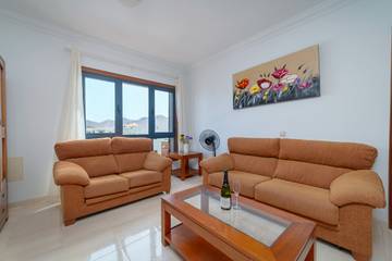 Apartment for 4 People in Playa Casco, Yaiza, Photo 1