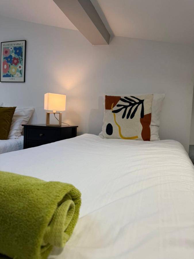 Appartement entier, Two-Bedroom Apartment in Tournon-sur-Rhône, Région de Tournon-sur-Rhône