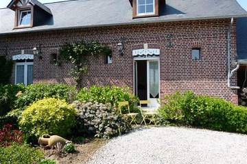 Location de vacances pour 3 personnes, avec jardin à Étalondes