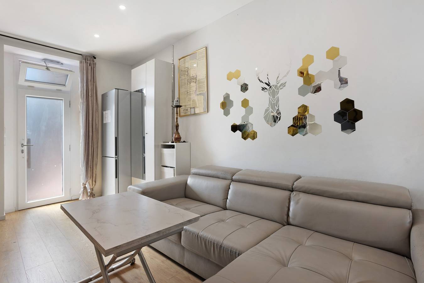 Geheel appartement, Appartement 'Crescenzago' met Wi-Fi en Airconditioning in Milaan, Provincie Milaan
