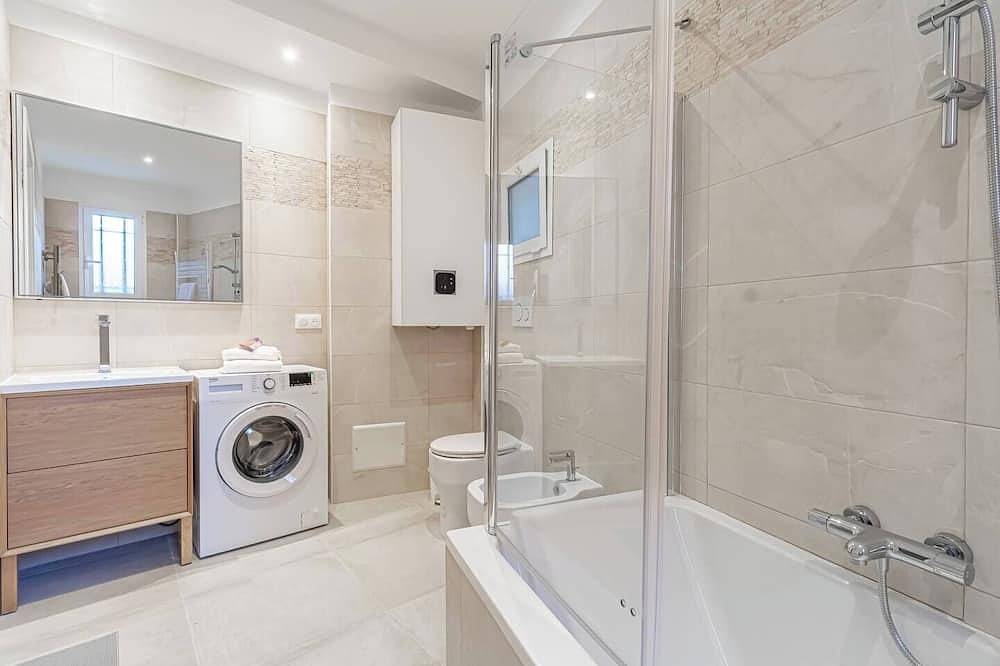 Apartamento entero, Stunning Sea View 1 bedroom Near Monaco in Beausoleil, Nizza Region