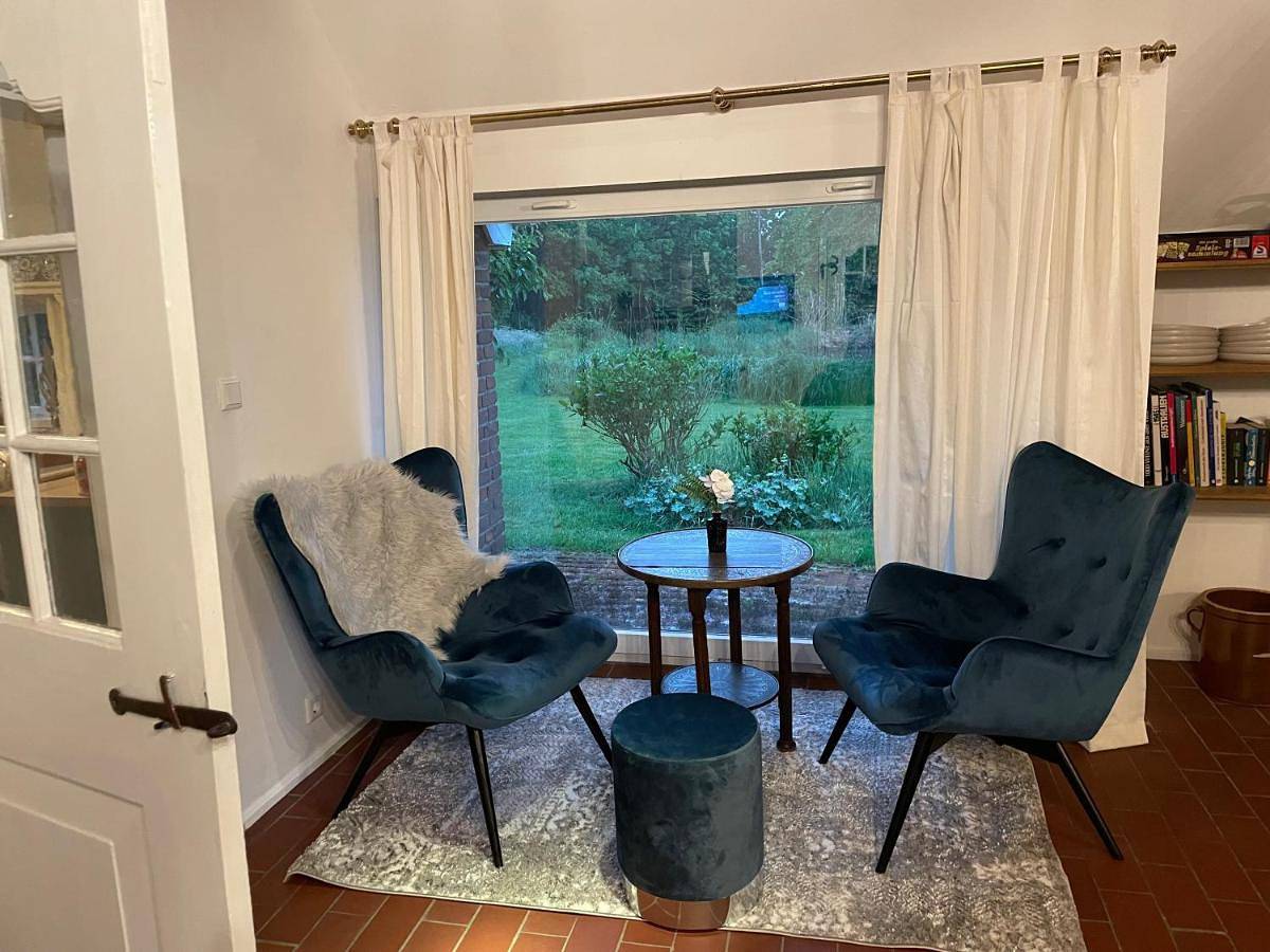 Ganze Wohnung, Three-Bedroom Apartment in Leezdorf, Norden und Umgebung