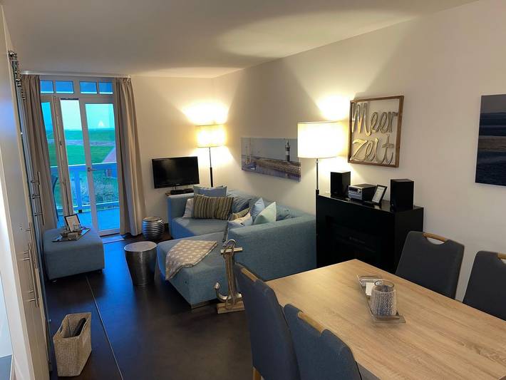 Ferienwohnung für 4 Personen, mit Sauna und Balkon sowie Ausblick in Wremen