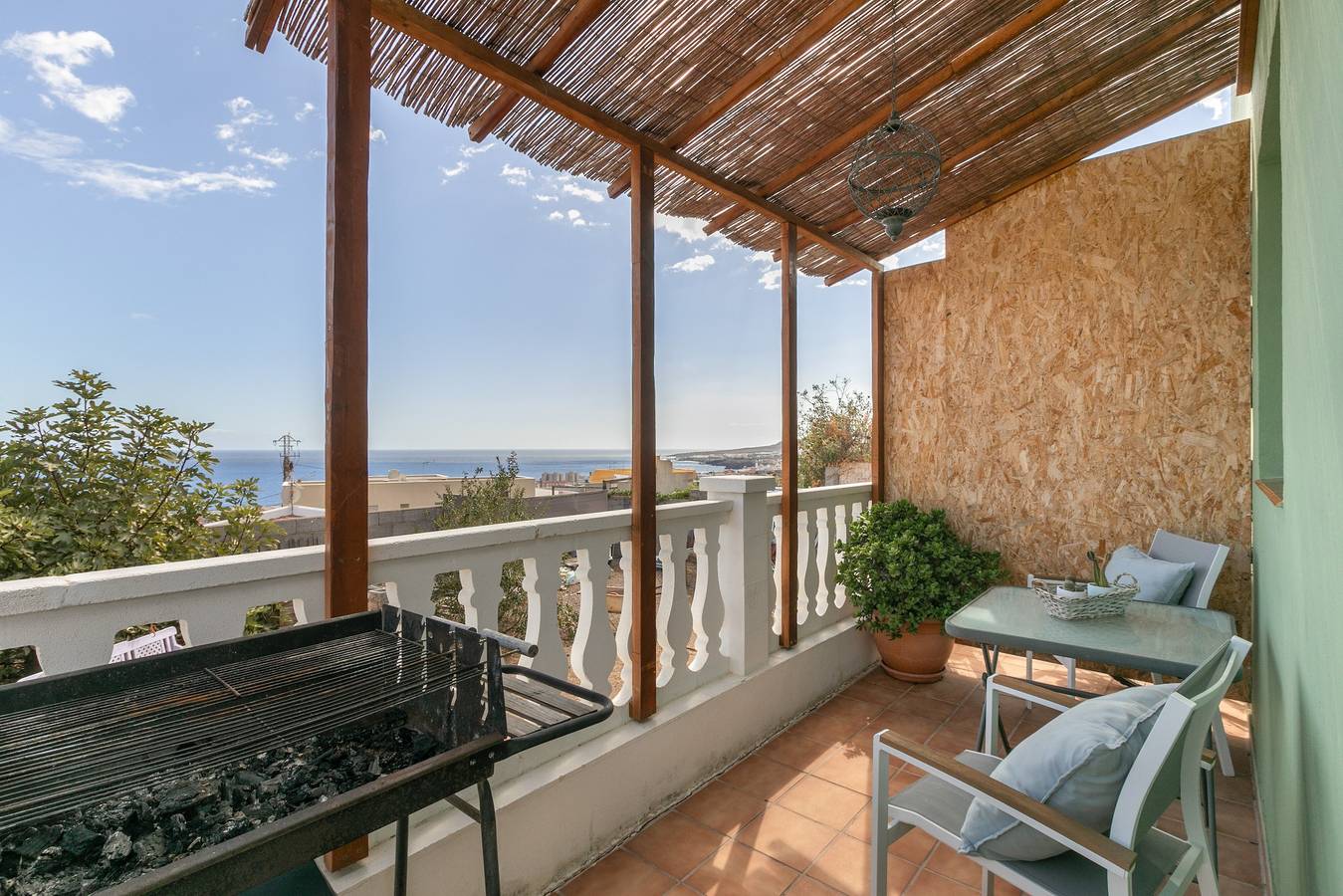 Ganzes Studio, Ferienstudio 'Azahares 1 Estudio' mit Meerblick, privater Terrasse und Wi-Fi in Candelaria, Teneriffa Süd