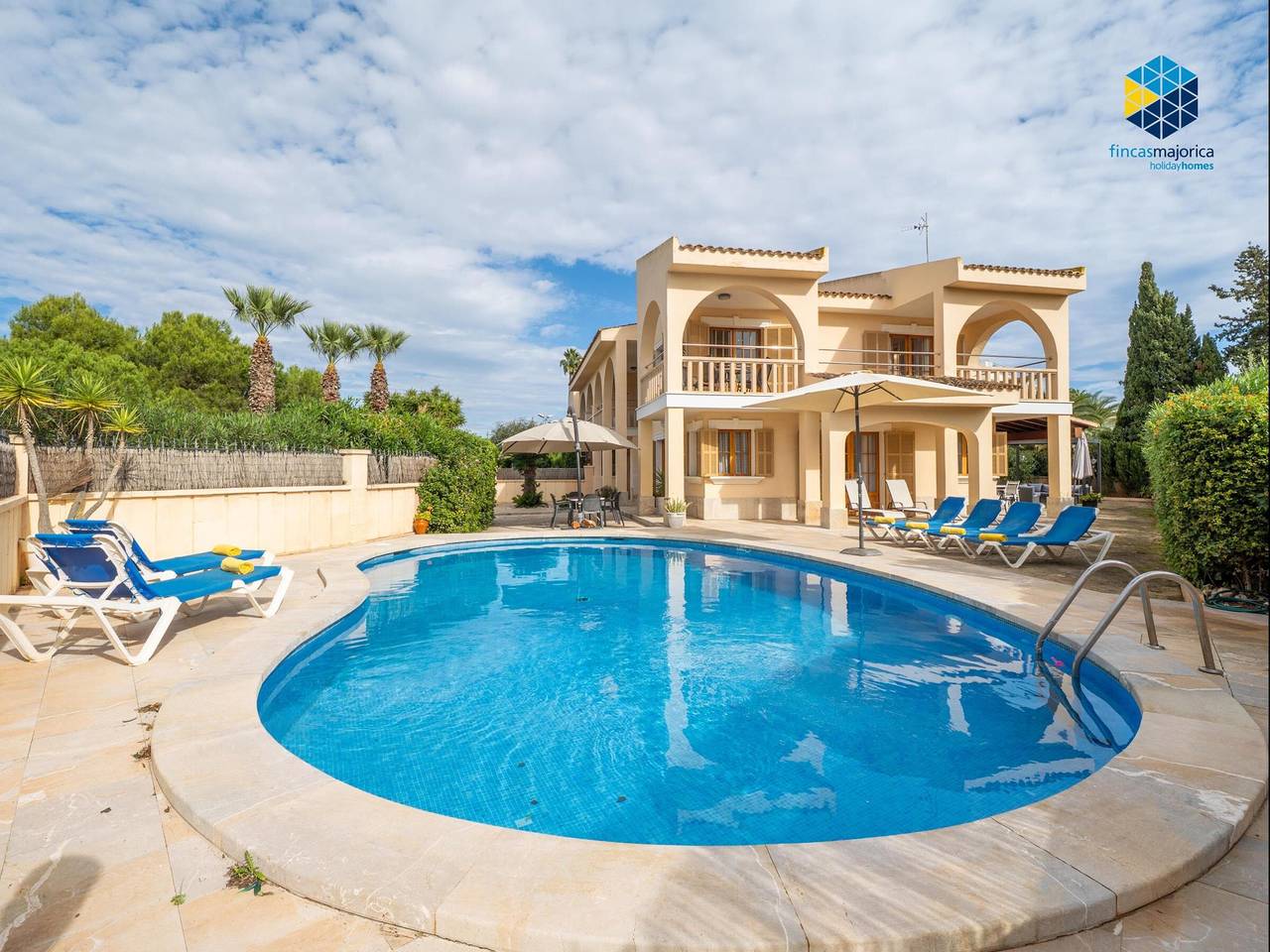 Charmante villa méditerranéenne avec piscine privée, Wi-Fi et climatisation à Sa Coma in Sa Coma, Sant Llorenç des Cardassar