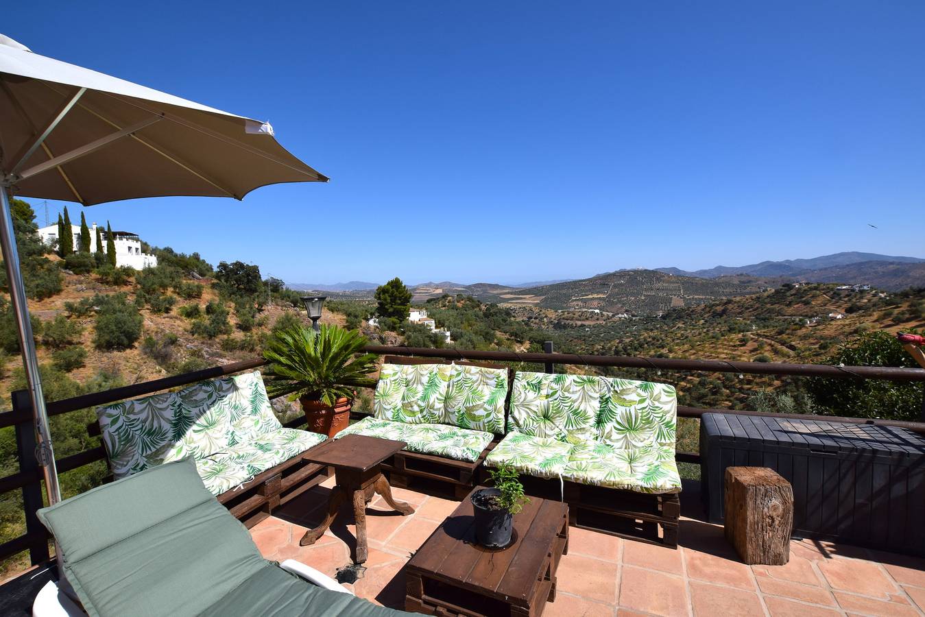 Idílica villa andaluza con piscina privada e impresionantes vistas in Riogordo, Cordillera Penibética