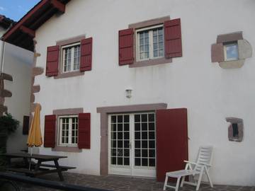 Gîte pour 6 personnes, avec jardin et jacuzzi en Pyrénées-Atlantiques