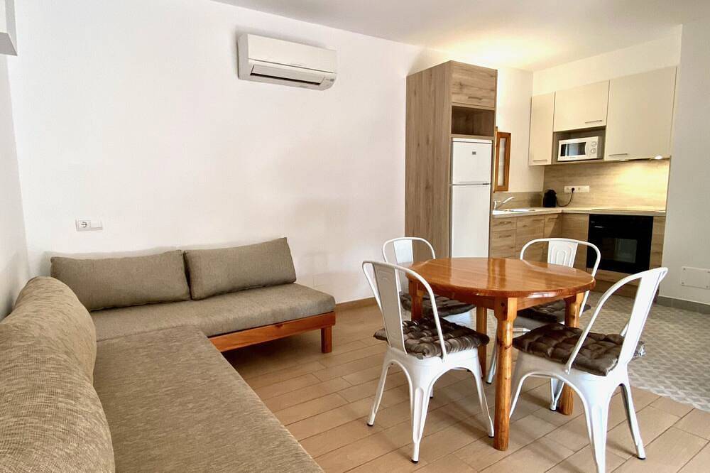Campanitx Villa - 2 Bedrooms in Es Caló, Formentera