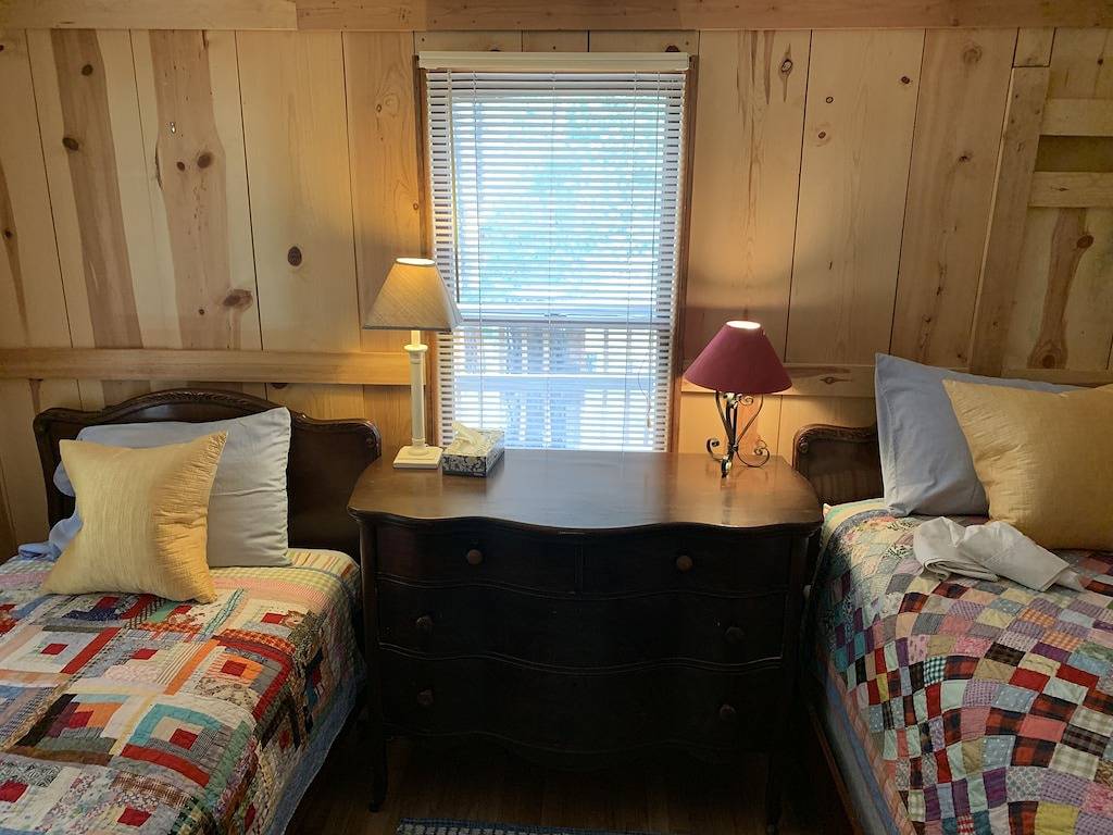 Das Hill House, privat, ruhig und nur 2 Blocks von der Main Street entfernt. in Ruidoso, Ski Apache