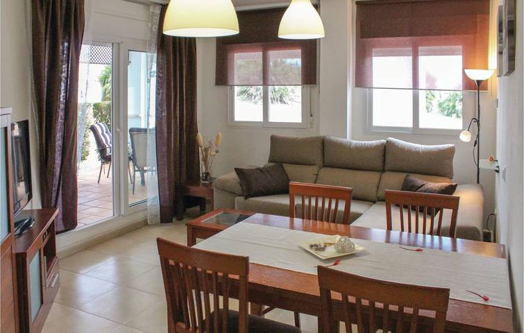 Apartamento vacacional entero, Apartamento junto a la piscina con garaje y aire acondicionado in Torre-Pacheco, Costa Cálida