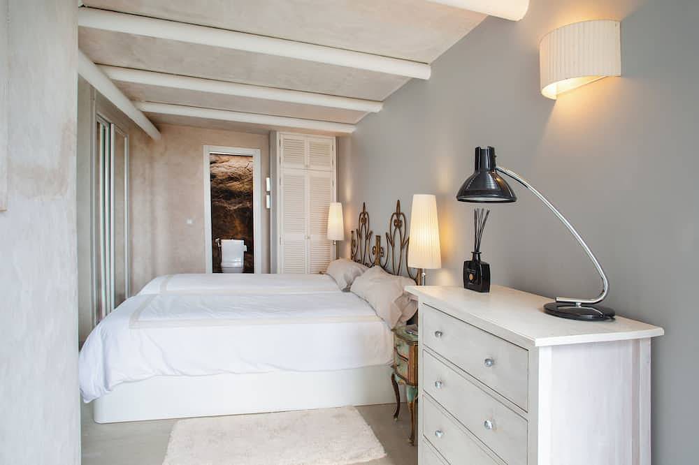 \"Tranquilidad y Encanto en la Olive Tree House - Finca Love Garden\" in Playa de los Alemanes, Tarifa