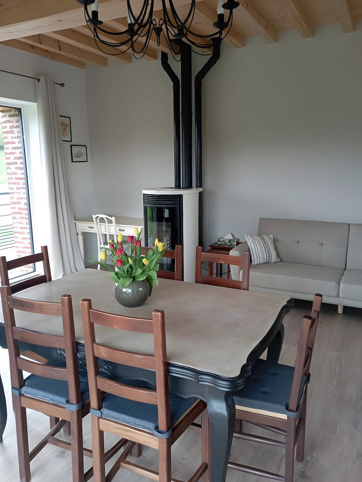 Chambre d’hôtes « Chambre Velours » avec piscine, terrasse et jardin communs in Saint-Martin-Lestra, Montbrison