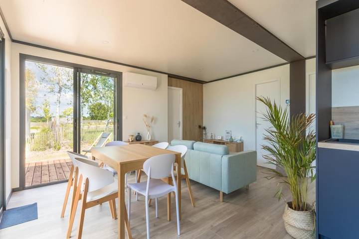 Location de vacances pour 6 personnes, avec vue et terrasse dans Bétahon - 3