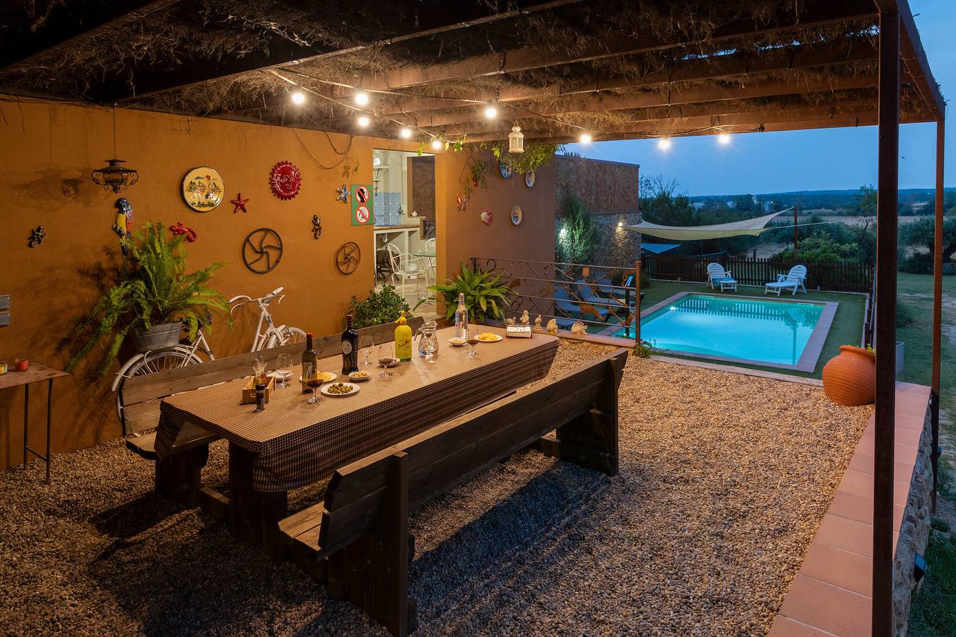Farmhouse "Can Nentia" with Mountain View, Pool & Wi-Fi in Fonteta, Forallac