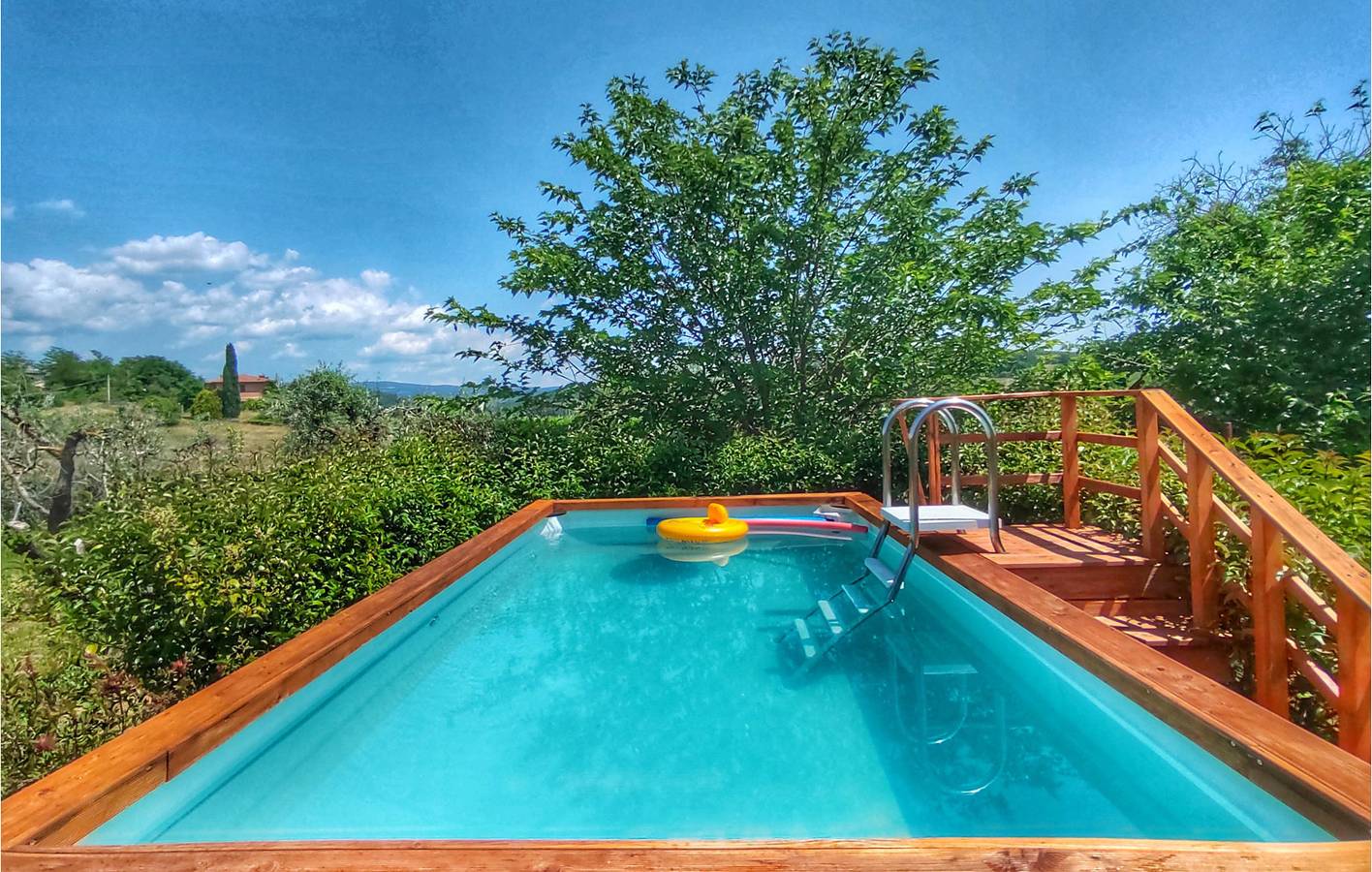 Gemütliche 1BR Wohnung mit Garten, Parkplatz & WiFi in Siena Provinz