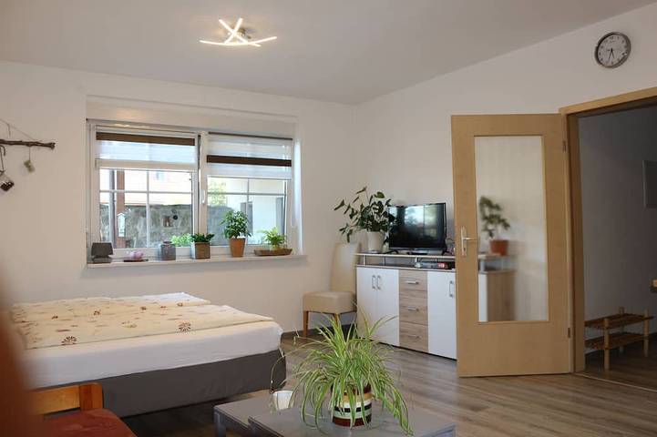Ganze Wohnung, Ferienwohnung Brunow ,, Paula\" In der Natur Zuhause in Neundorf, Thüringer Schiefergebirge