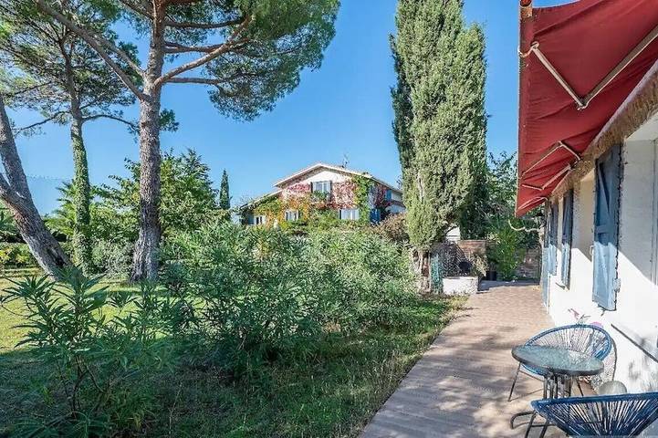 Maison de vacances pour 4 personnes, avec Jacuzzi et Piscine à Castelnau-le-Lez