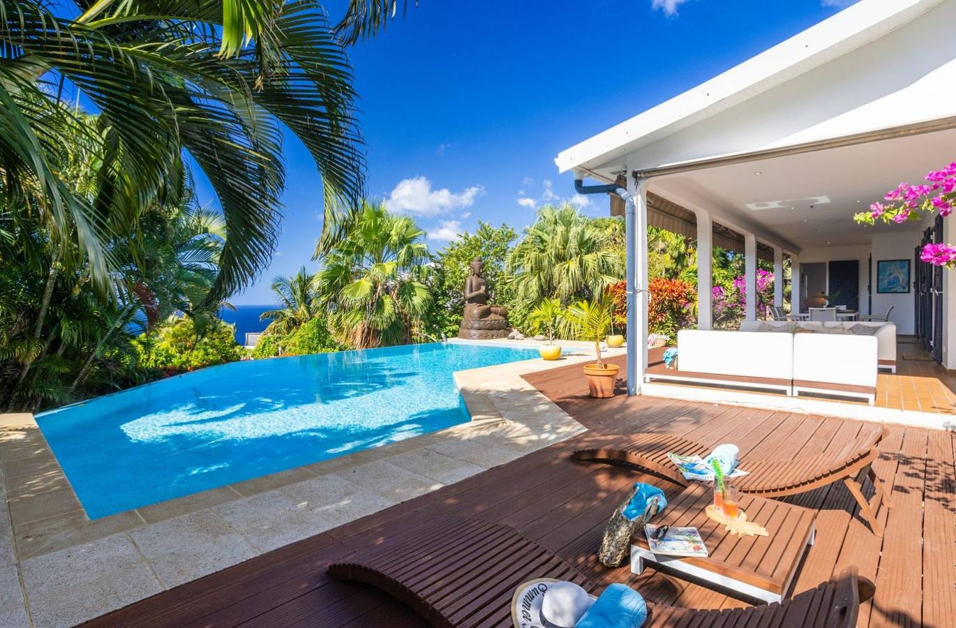 Villa Welcome, piscine, vue mer, jardin in Case-Pilote, Martinique
