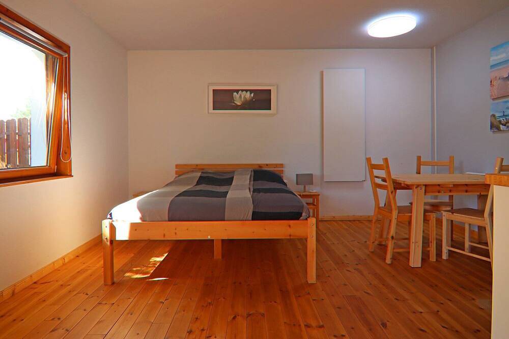 Ganze Wohnung, Gemütliche Ferienwohnung in der Oase am Vilzsee in Diemitz, Mirow